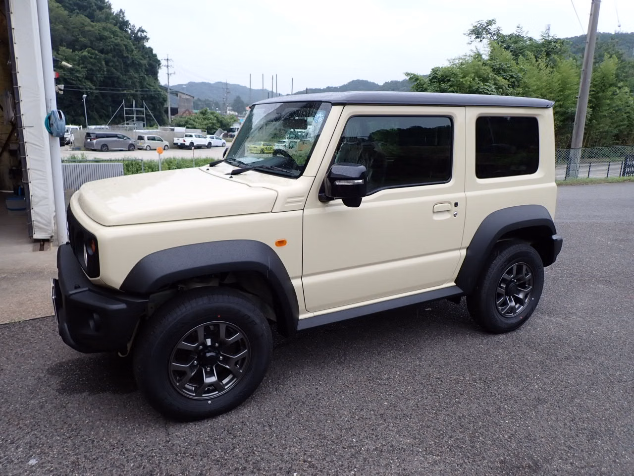 SUZUKI JIMNY SIERRA