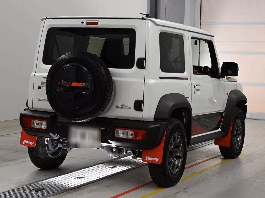SUZUKI JIMNY SIERRA