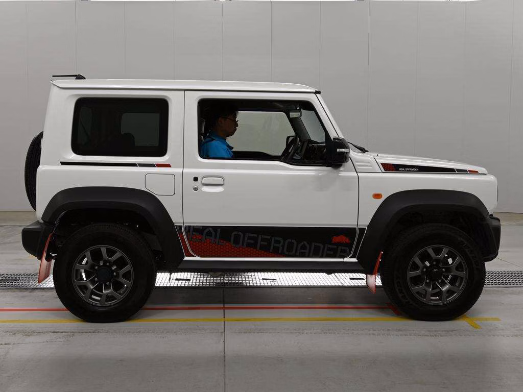 SUZUKI JIMNY SIERRA