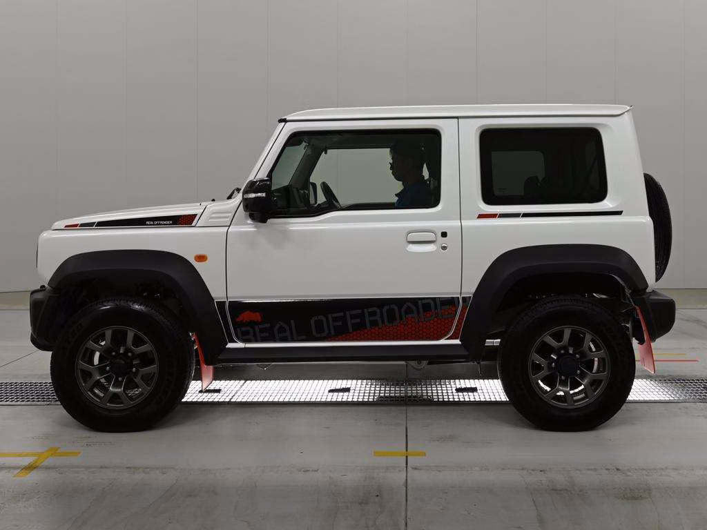 SUZUKI JIMNY SIERRA
