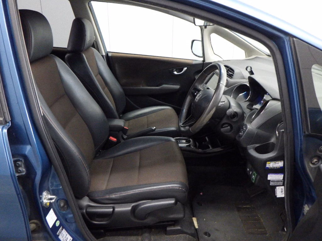 HONDA FIT SHUTTLE