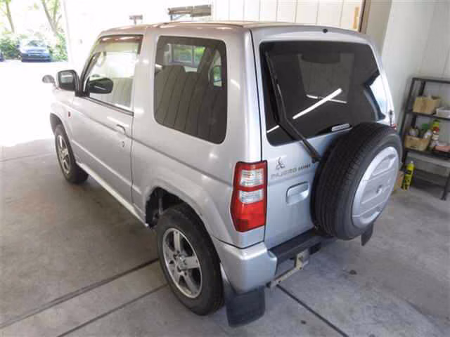 MITSUBISHI PAJERO MINI