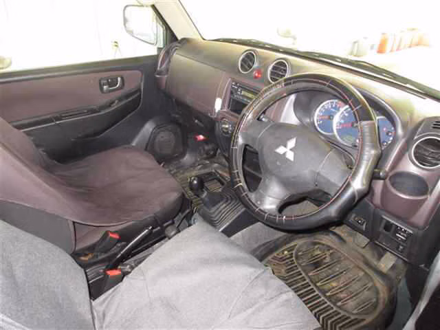 MITSUBISHI PAJERO MINI