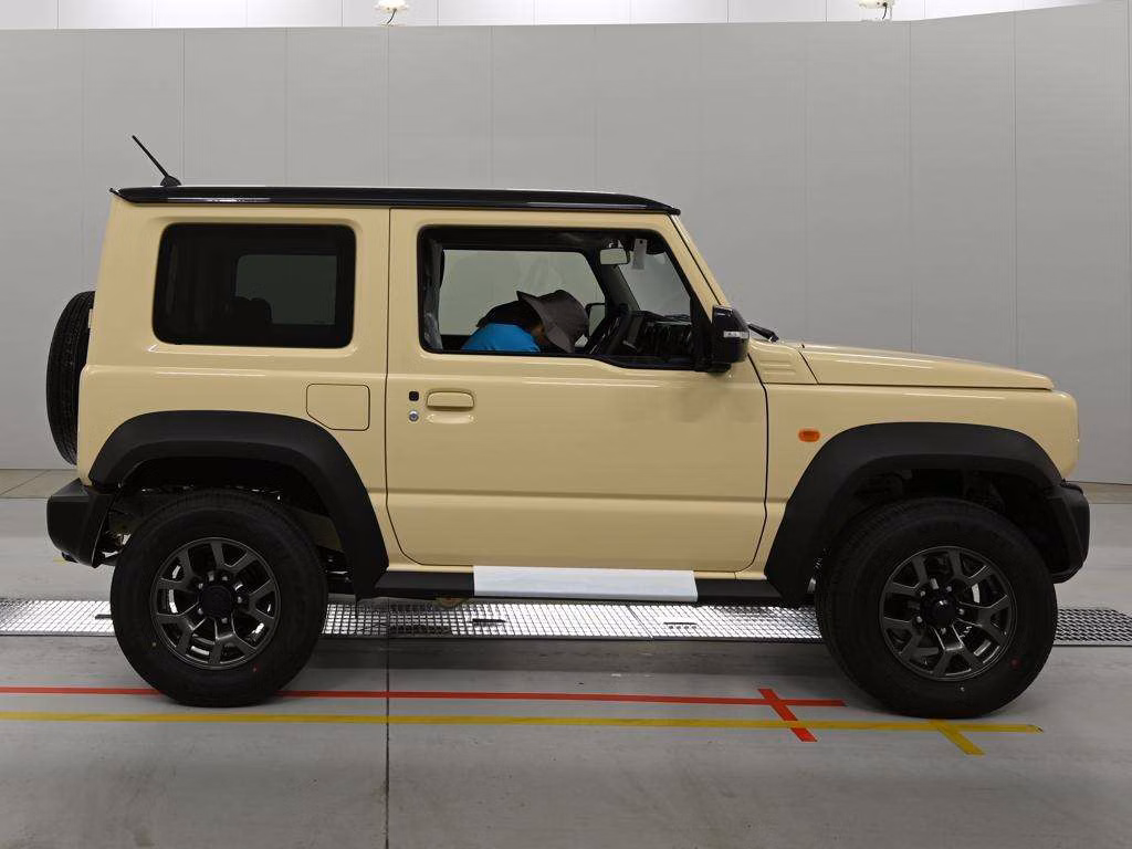 SUZUKI JIMNY SIERRA