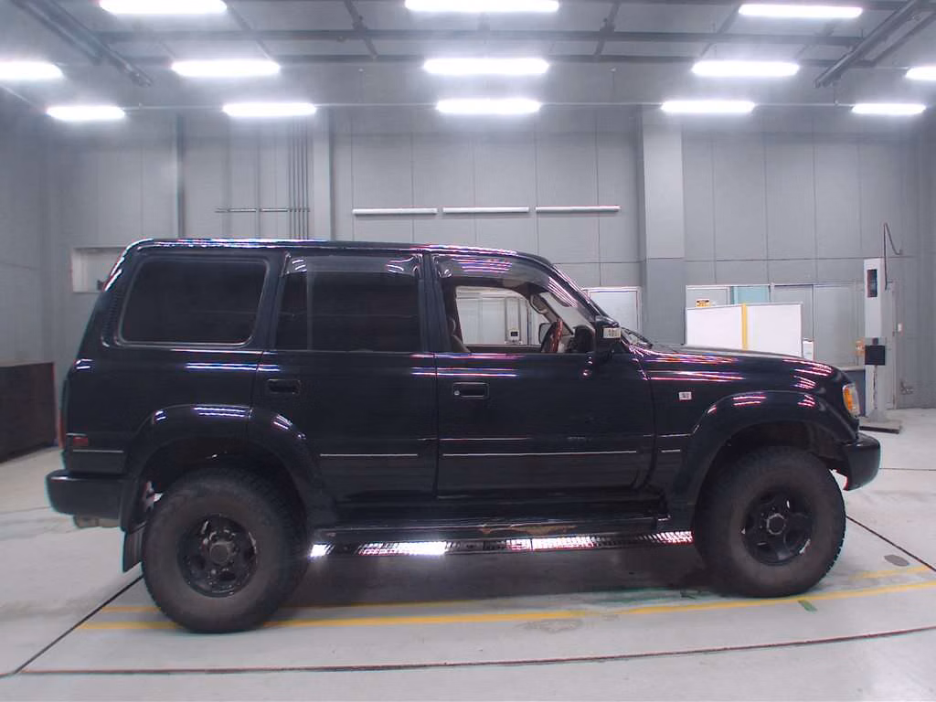 TOYOTA LAND CRUISER