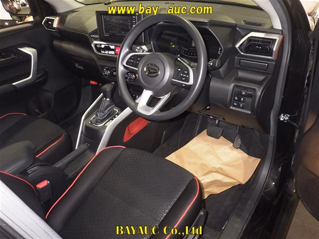 DAIHATSU ROCKY