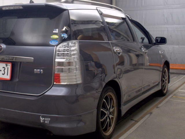 TOYOTA WISH