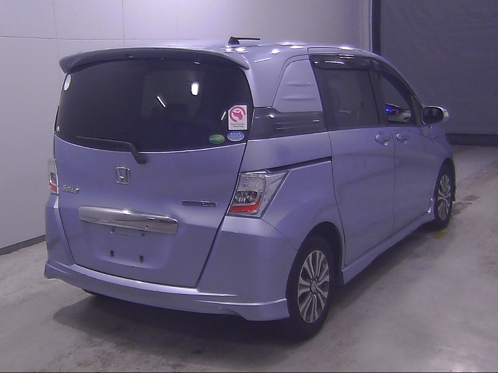 HONDA FREED SPIKE