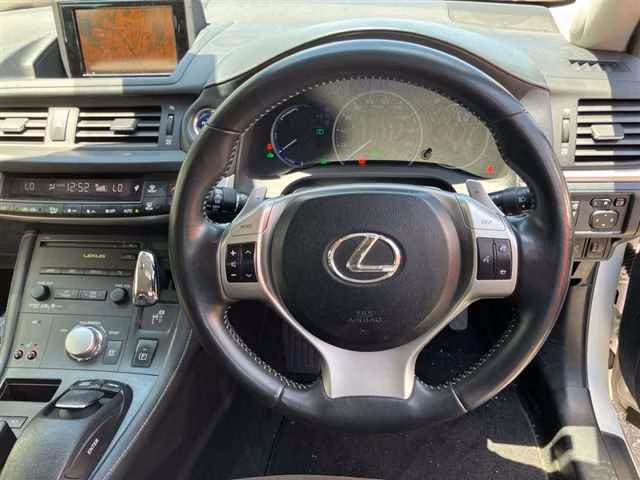 LEXUS CT200H