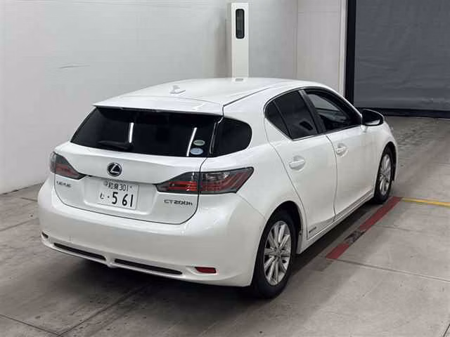 LEXUS CT200H