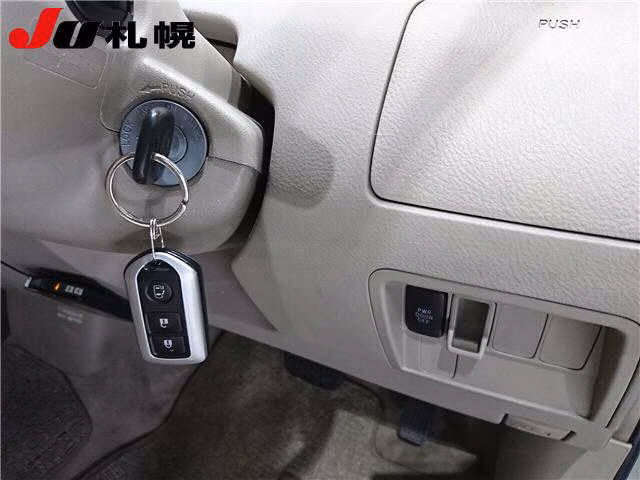 TOYOTA RAUM
