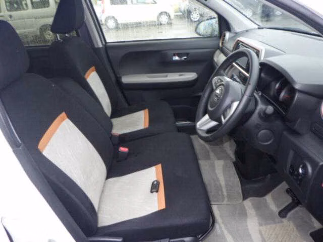 DAIHATSU BOON