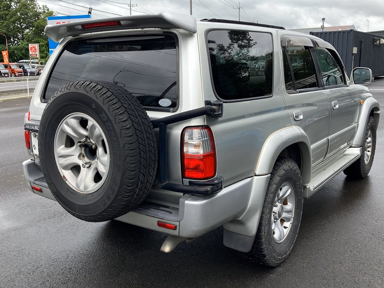 TOYOTA HILUX SURF