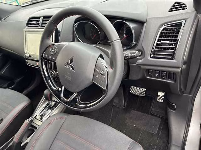 MITSUBISHI RVR