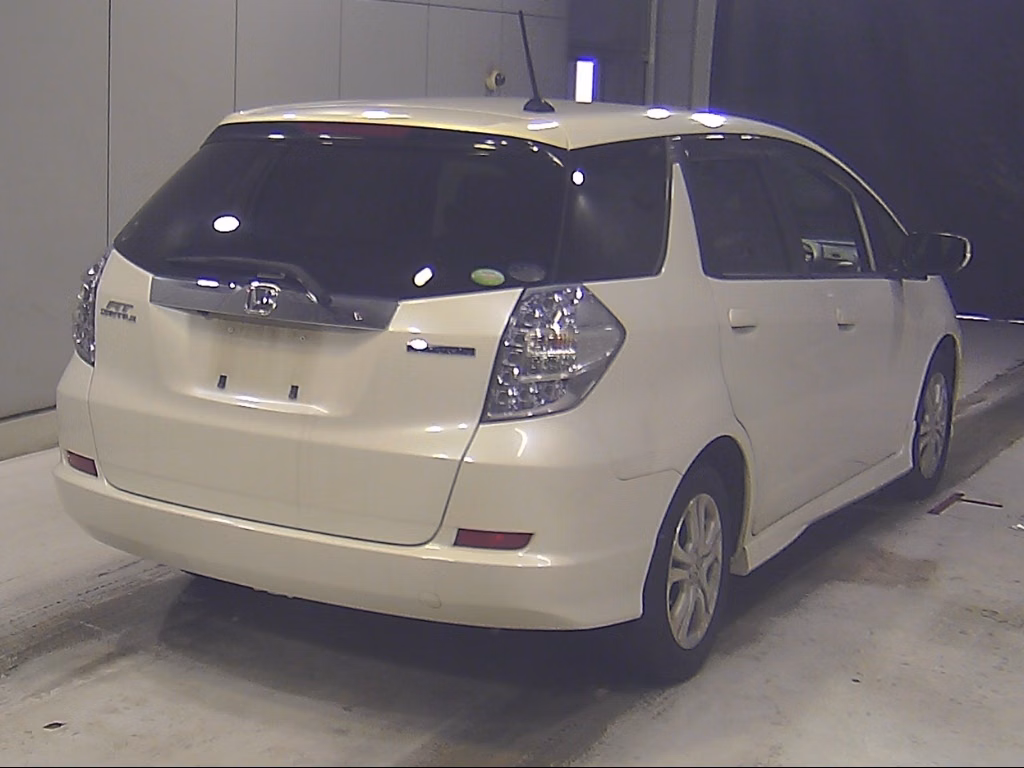 HONDA FIT SHUTTLE