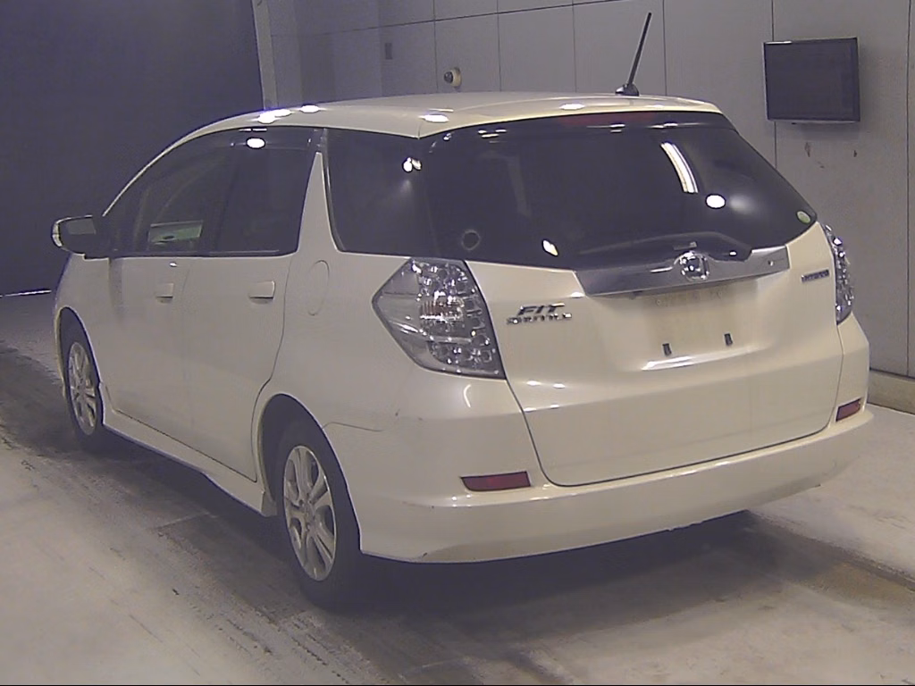 HONDA FIT SHUTTLE