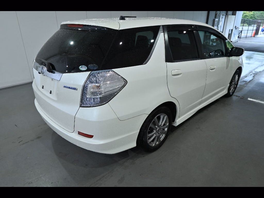 HONDA FIT SHUTTLE