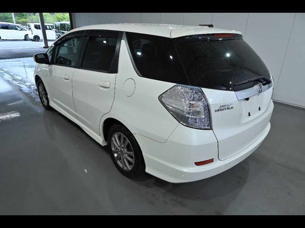 HONDA FIT SHUTTLE