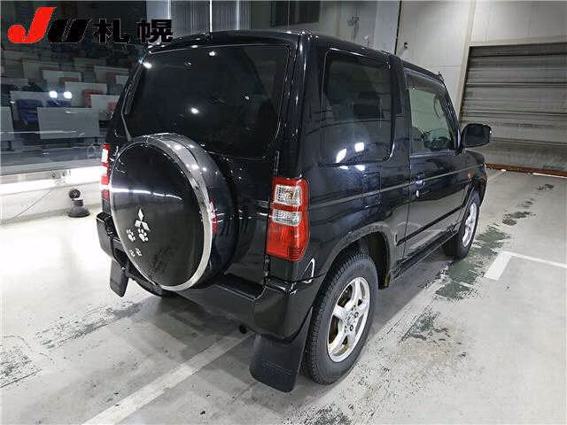 MITSUBISHI PAJERO MINI