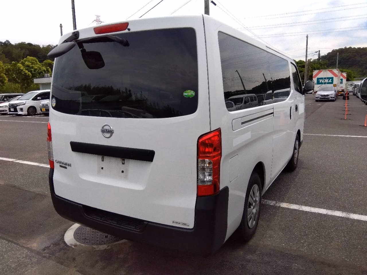 NISSAN NV350 CARAVAN