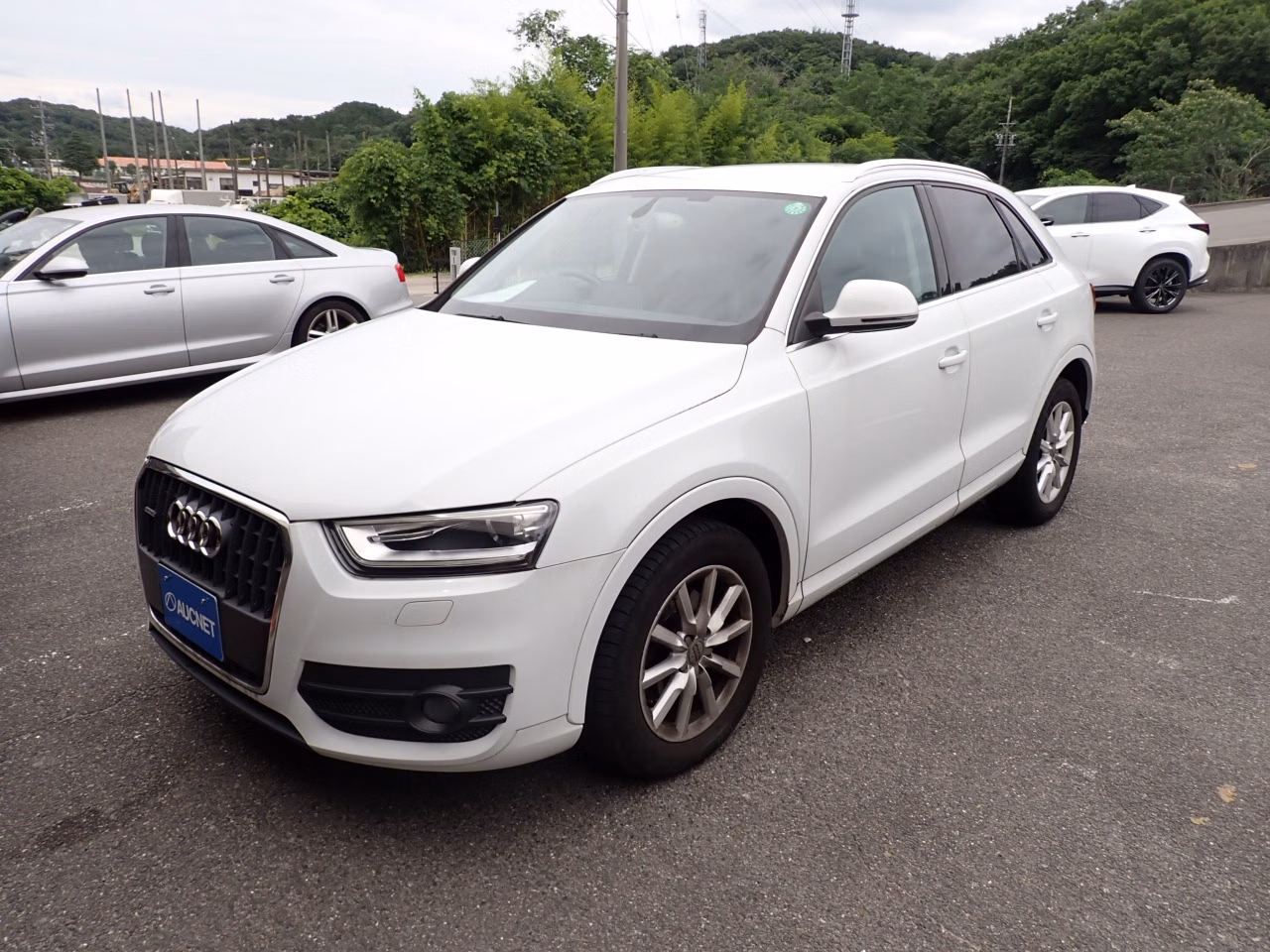 AUDI Q3