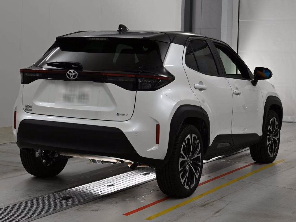 TOYOTA YARIS CROSS