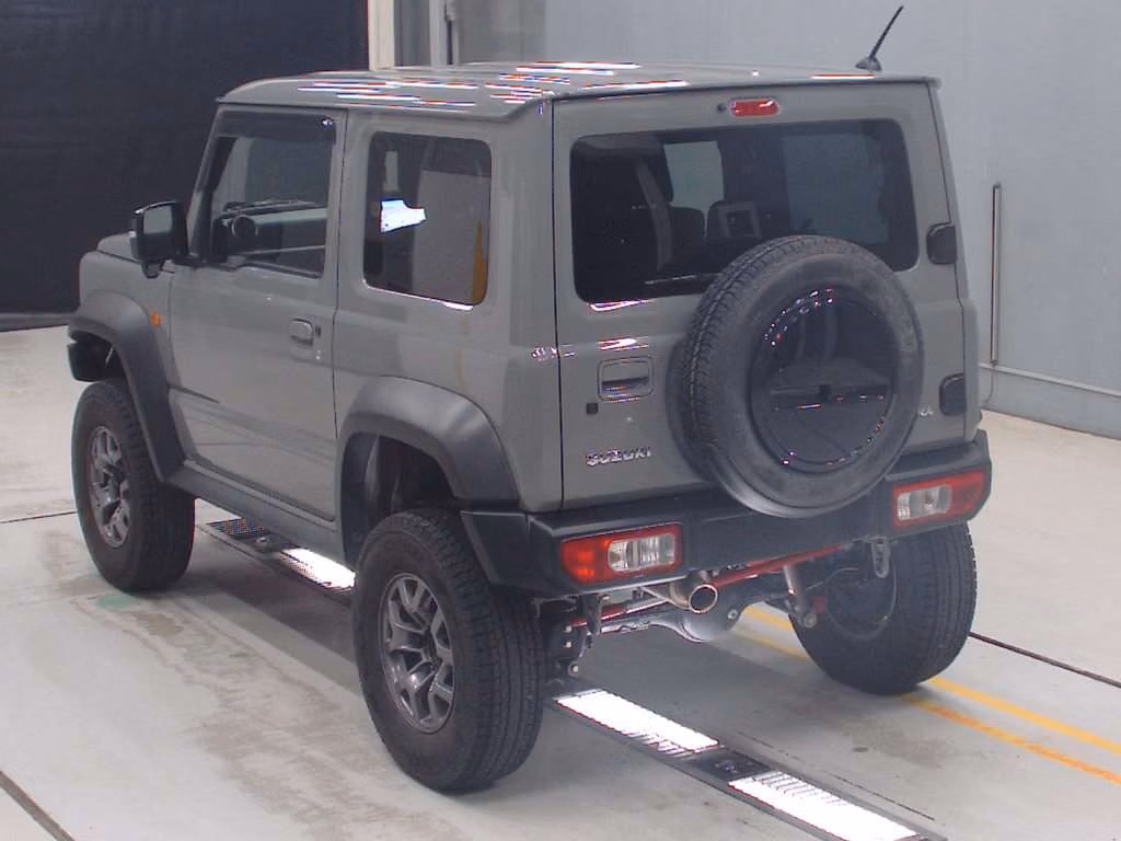 SUZUKI JIMNY SIERRA