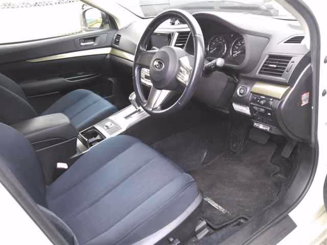 SUBARU LEGACY