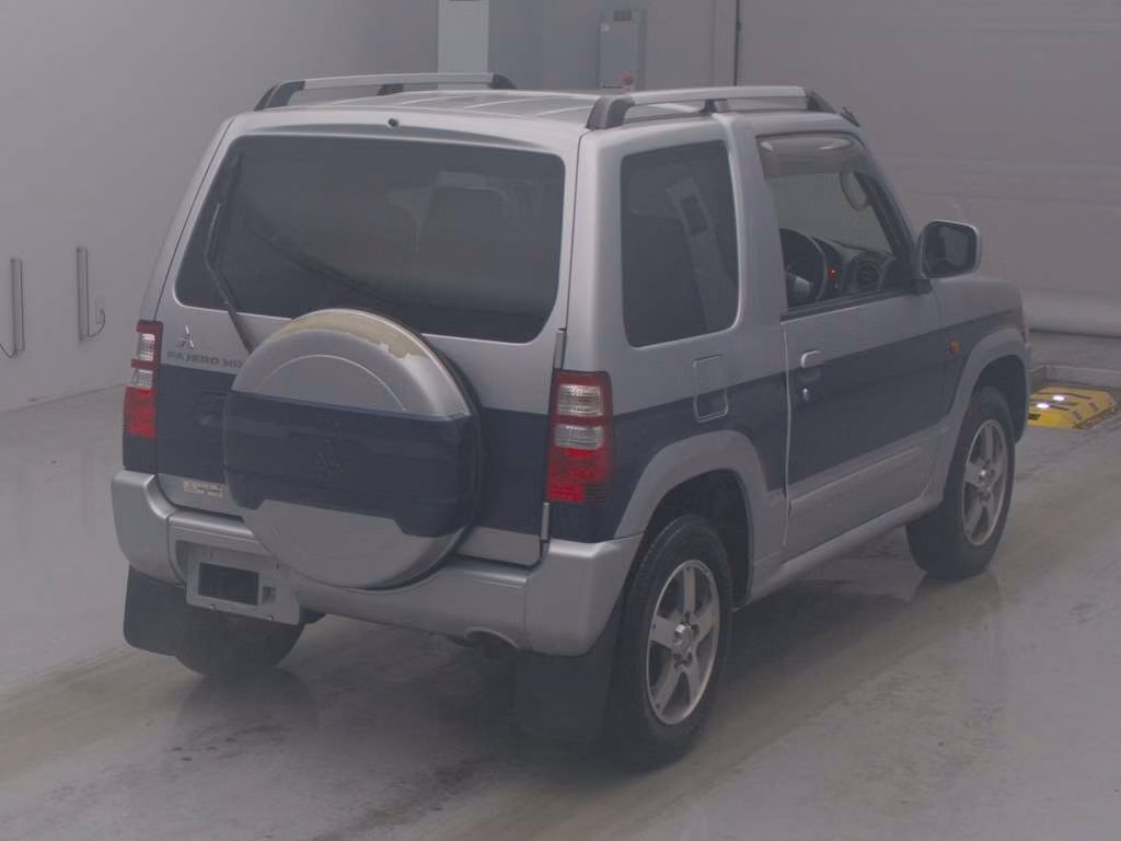 MITSUBISHI PAJERO MINI