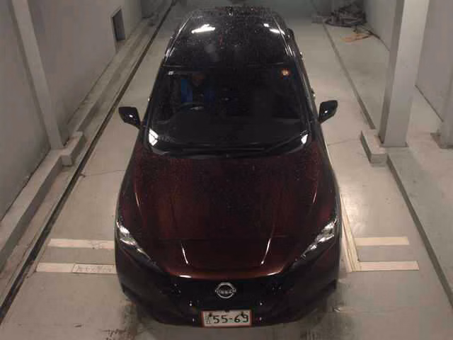 NISSAN LEAF