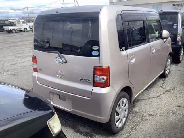 DAIHATSU MOVE CONTE