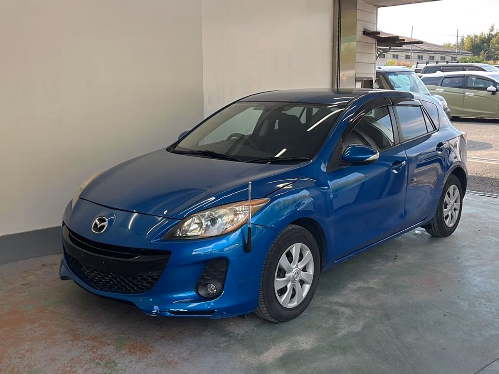 MAZDA AXELA