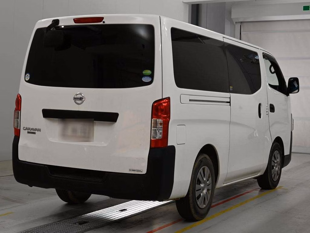 NISSAN NV350 CARAVAN
