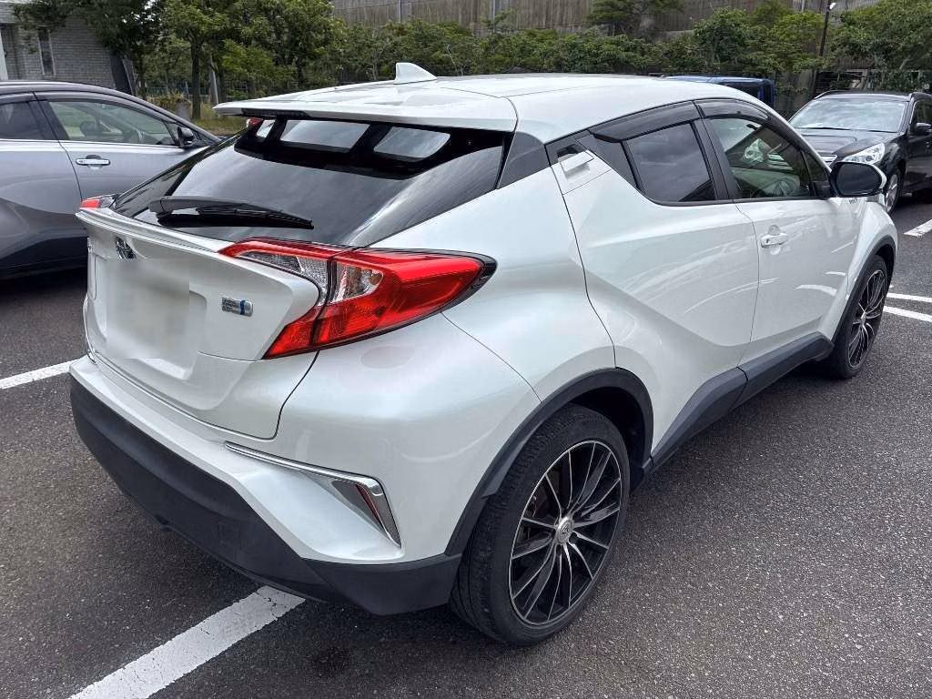 TOYOTA C-HR