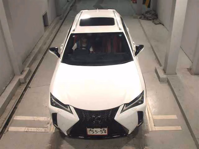 LEXUS UX200