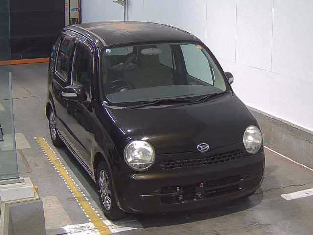 DAIHATSU MOVE LATTE