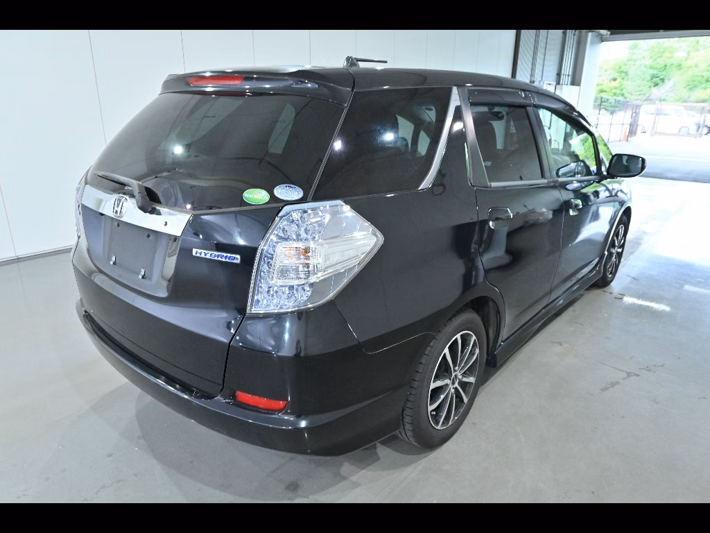HONDA FIT SHUTTLE