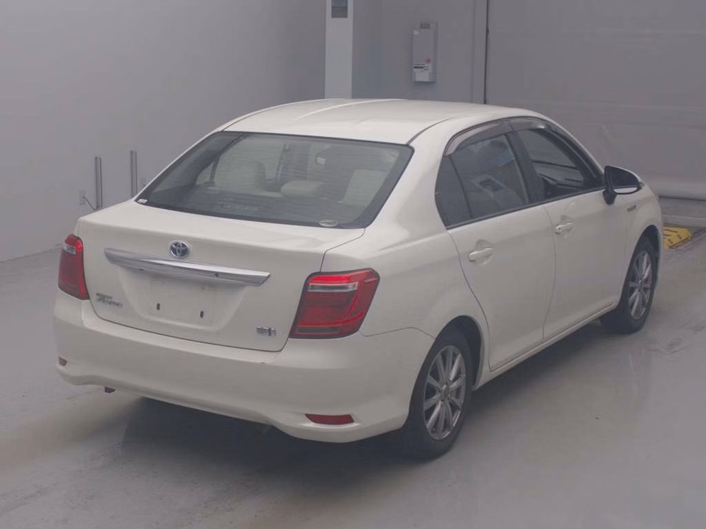 TOYOTA COROLLA AXIO