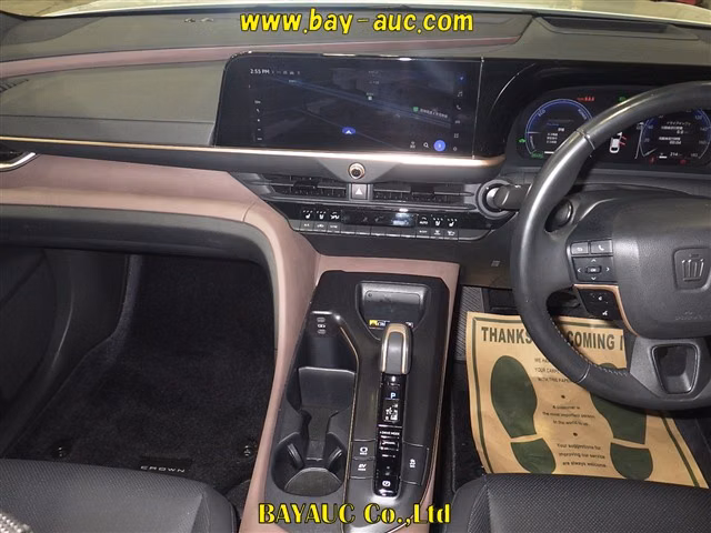 TOYOTA CROWN
