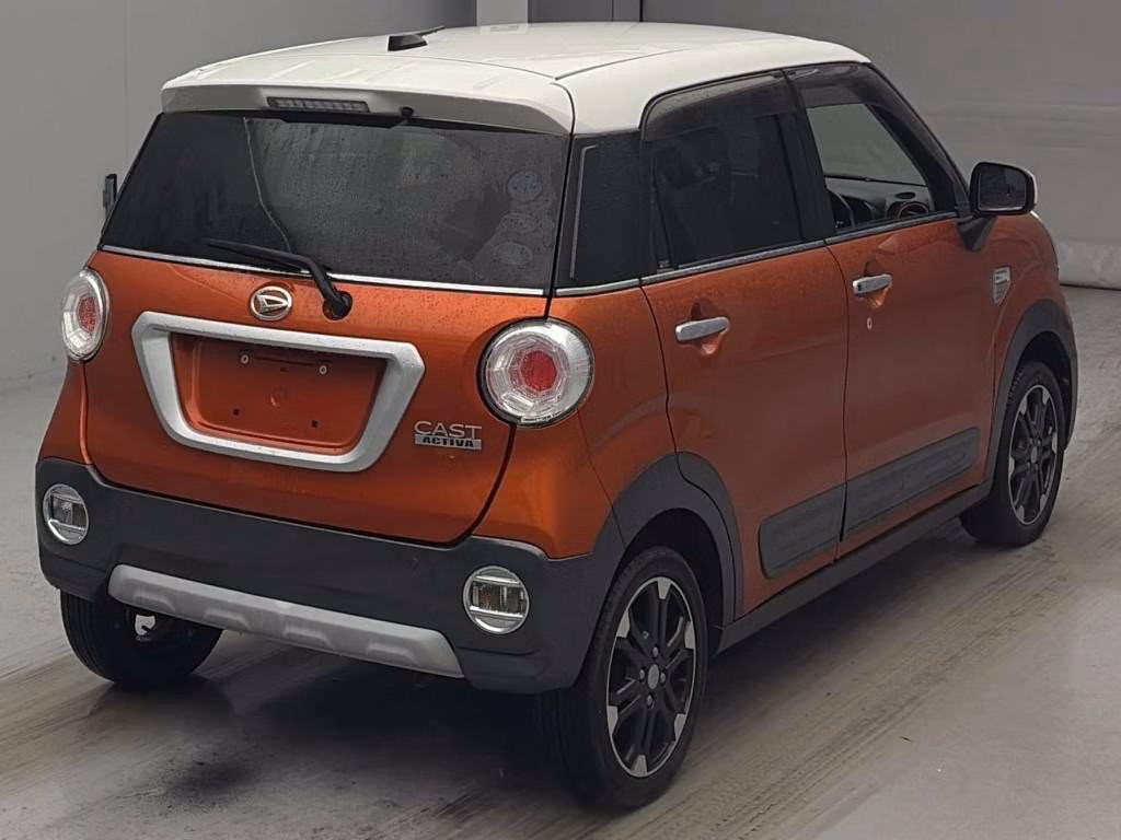DAIHATSU CAST