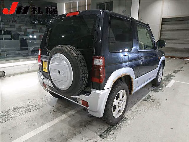 MITSUBISHI PAJERO MINI