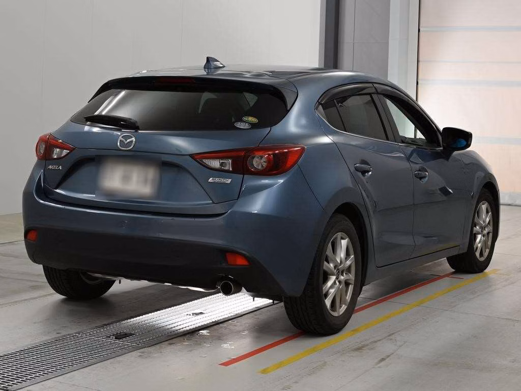 MAZDA AXELA