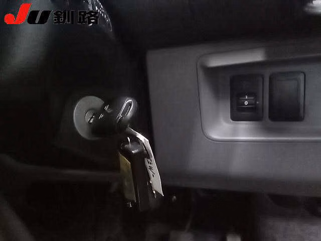 MITSUBISHI TOWN BOX