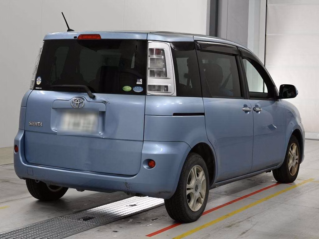 TOYOTA SIENTA