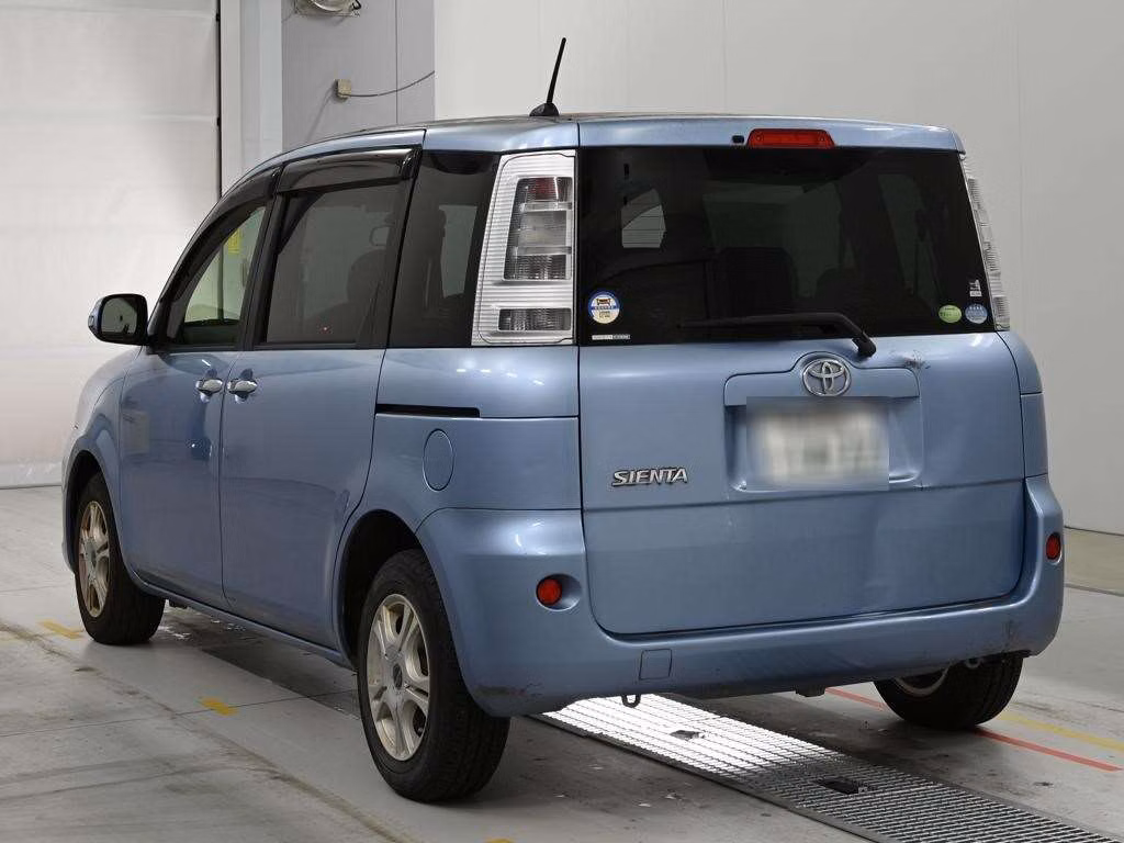 TOYOTA SIENTA