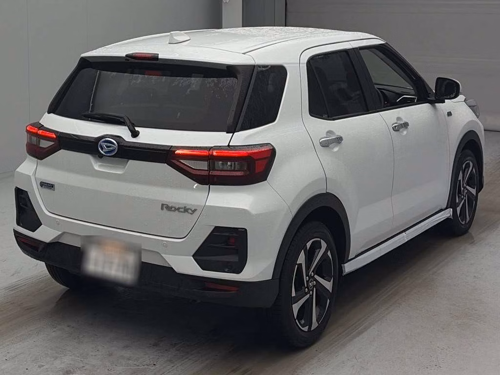 DAIHATSU ROCKY
