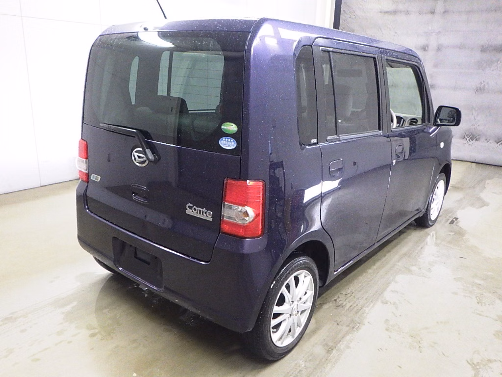 DAIHATSU MOVE CONTE
