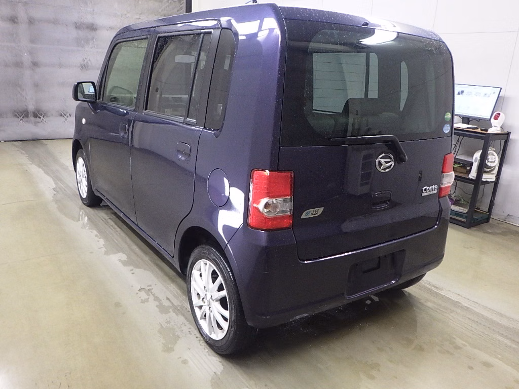 DAIHATSU MOVE CONTE