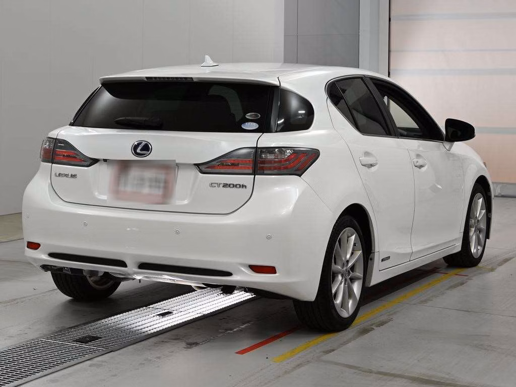 LEXUS CT200H