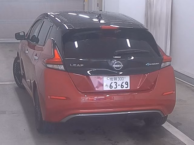 NISSAN LEAF